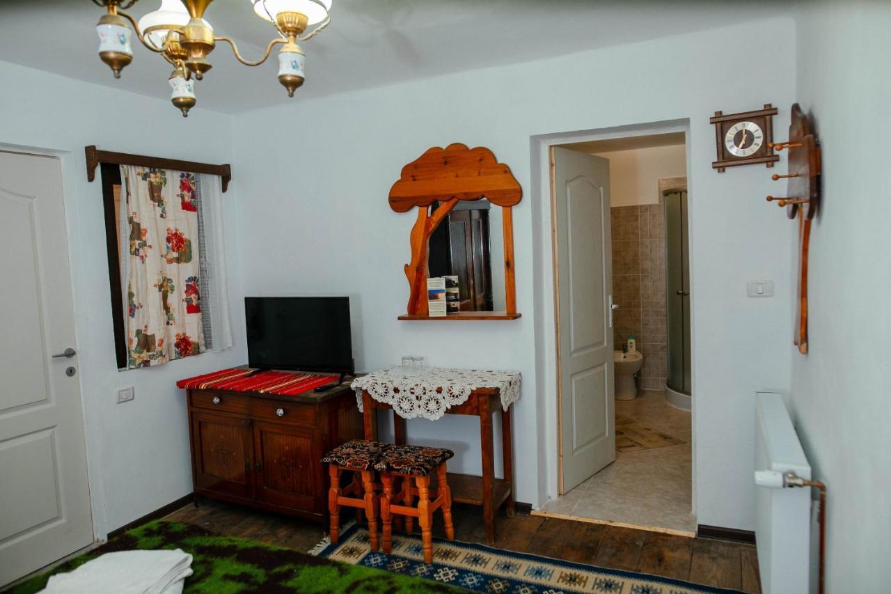 בית הארחה Barcut 	Casa Pe Valea Hartibaciului מראה חיצוני תמונה